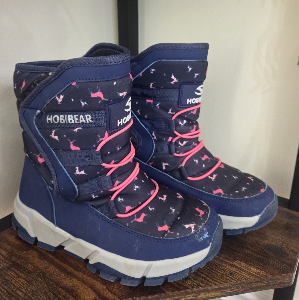 HobiBear Youth Snow Boots | Size 3.5 (US) / 35 (UK) | Navy Reindeer Print